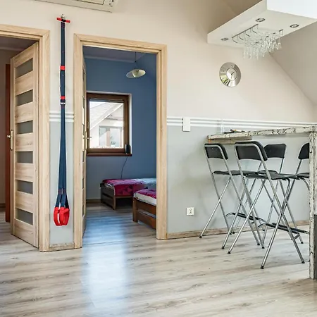 2 Bedroom Amazing In Płoskinie